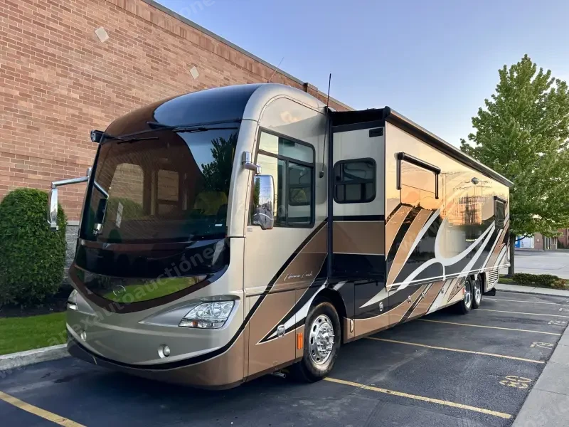 2015 American Revolution LE 42T Motorcoach photo 19