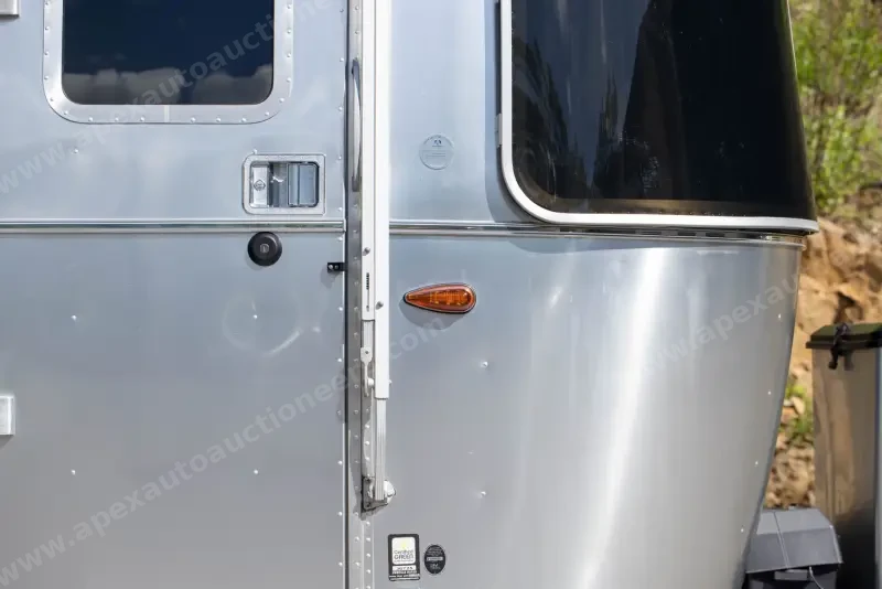 2021 Airstream Bambi 16′ Travel Trailer photo 24