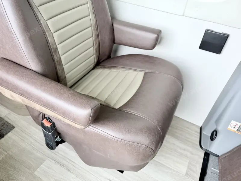 2019 Mercedes-Benz Sprinter 3500 Winnebago Era BM170X photo 123