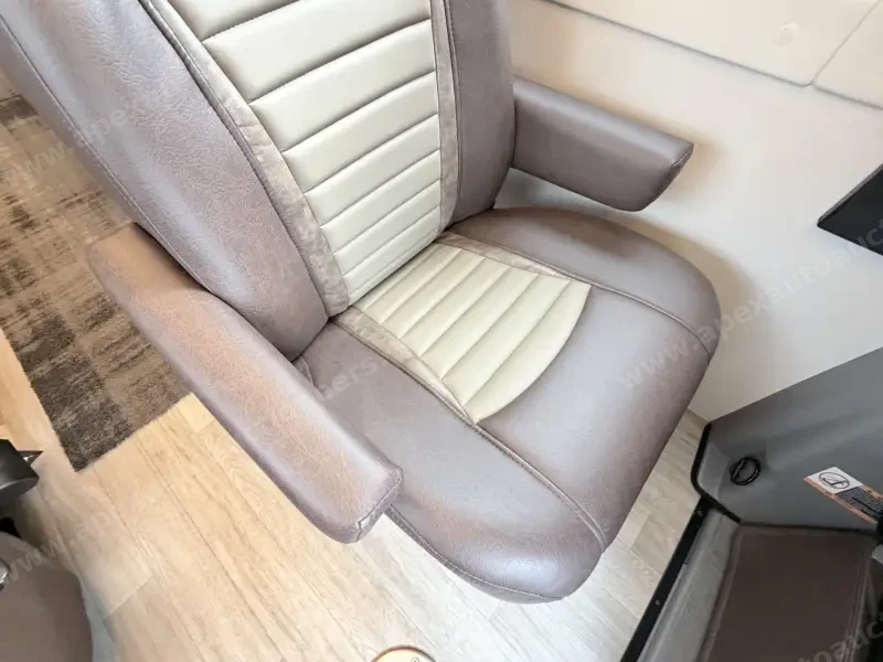 2019 Mercedes-Benz Sprinter 3500 Winnebago Era BM170X photo 185