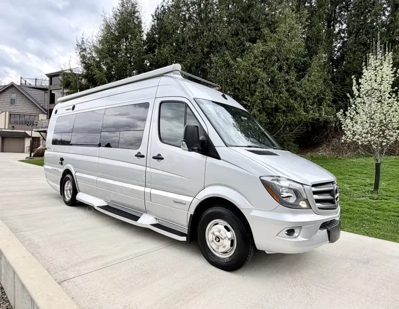 2019 Mercedes-Benz Sprinter 3500 Winnebago Era BM170X photo 4