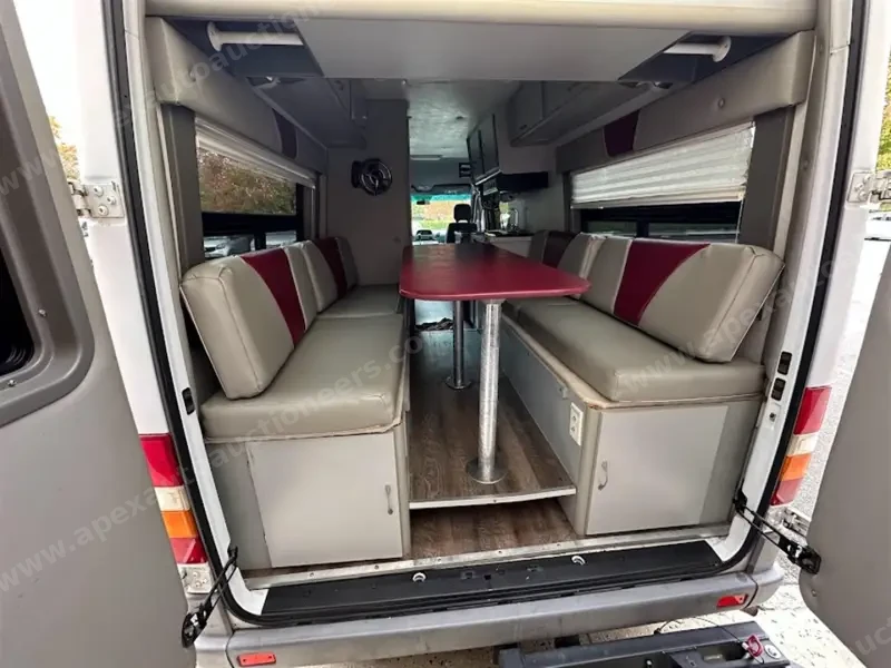 2004 Dodge Sprinter 2500 Gulf Stream Coach Vista Cruiser  SHC photo 148