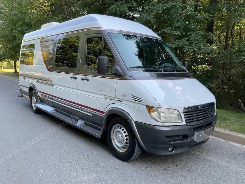 2004 Dodge Sprinter 2500 Gulf Stream Coach Vista Cruiser  SHC photo 4