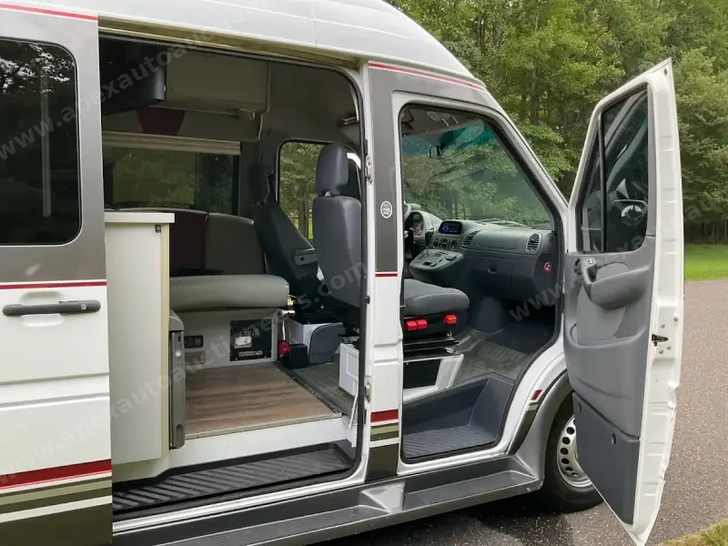 2004 Dodge Sprinter 2500 Gulf Stream Coach Vista Cruiser  SHC photo 86