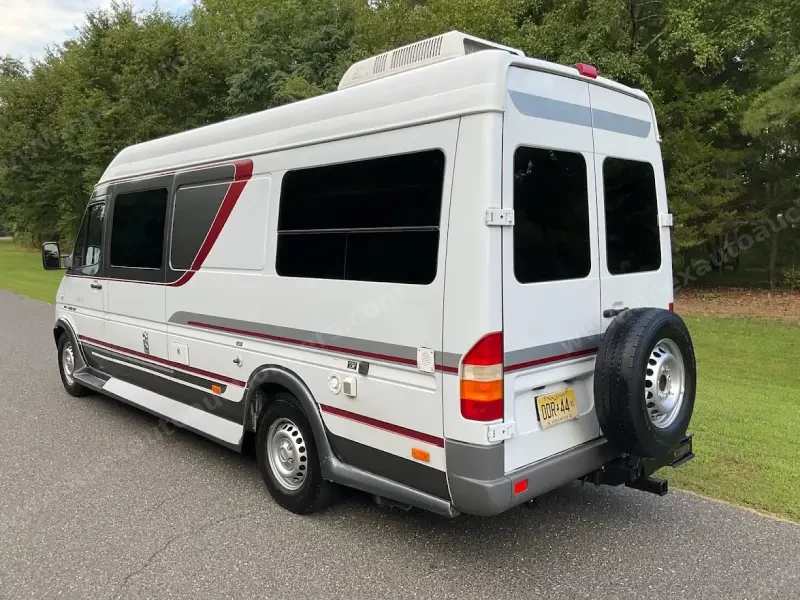 2004 Dodge Sprinter 2500 Gulf Stream Coach Vista Cruiser  SHC photo 13