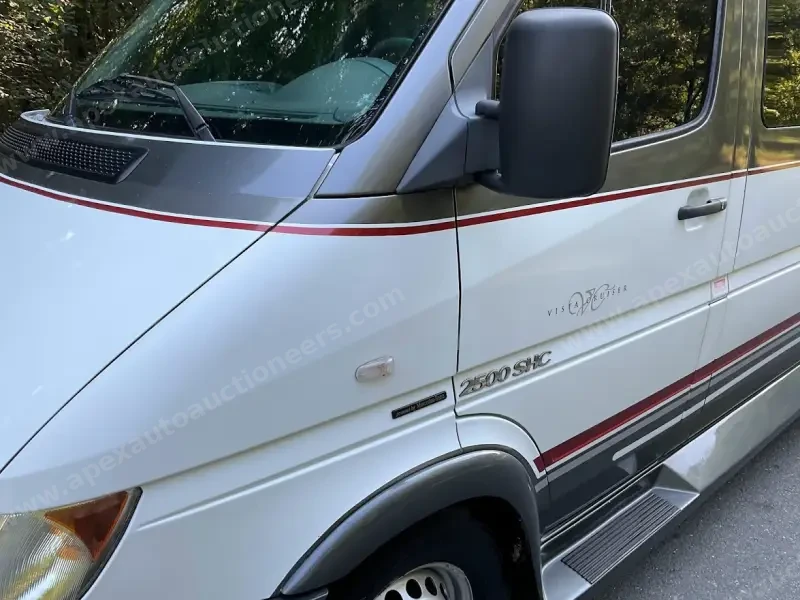 2004 Dodge Sprinter 2500 Gulf Stream Coach Vista Cruiser  SHC photo 39