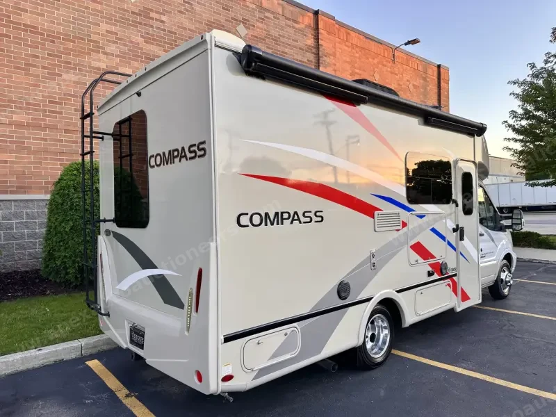 2018 Thor Motor Coach Compass 23TB photo 14