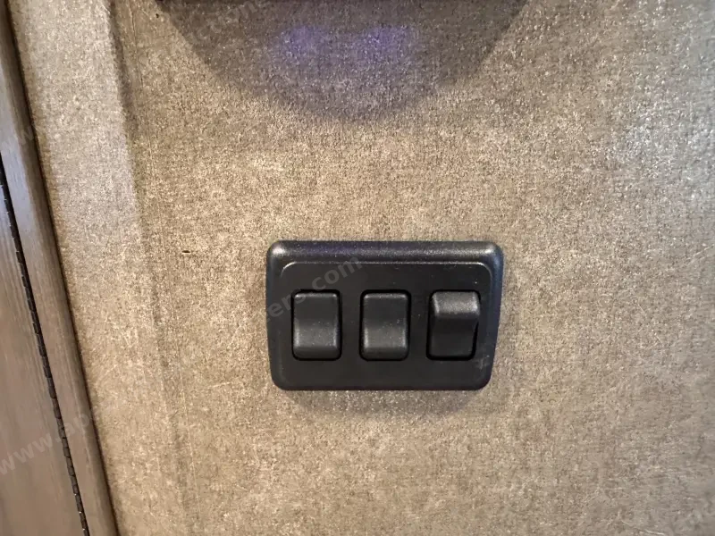 2018 Thor Motor Coach Compass 23TB photo 148