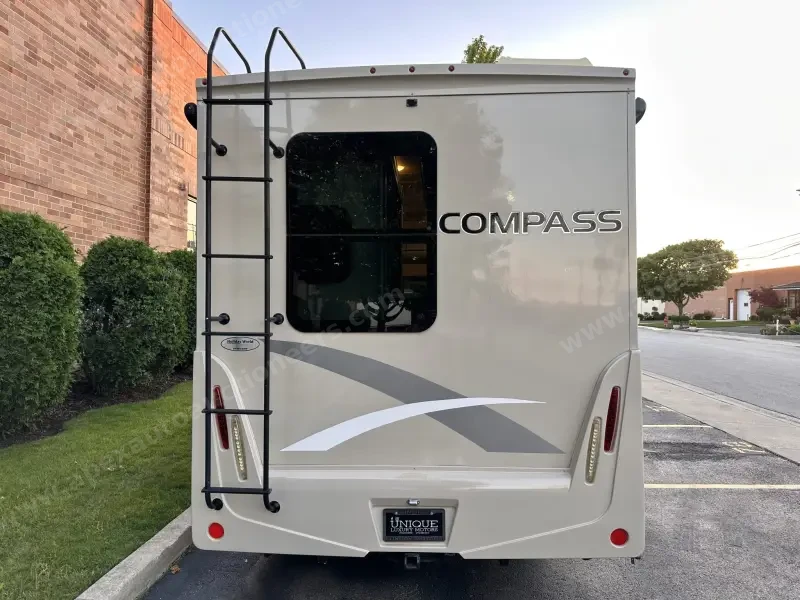 2018 Thor Motor Coach Compass 23TB photo 19