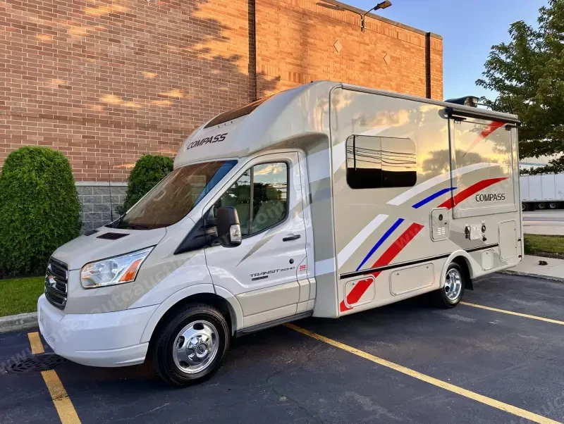 2018 Thor Motor Coach Compass 23TB photo 1