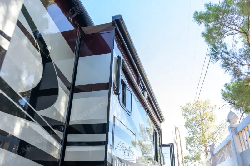 2011 Tiffin Allegro Bus 40 QXP photo 39