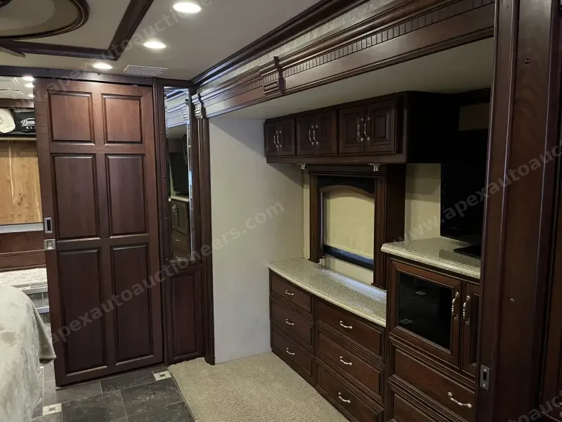 2012 American Eagle 45T Motorcoach photo 64