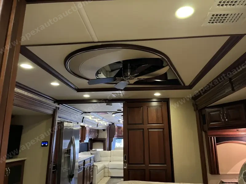 2012 American Eagle 45T Motorcoach photo 60