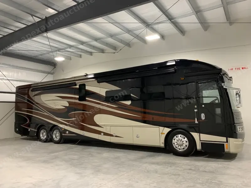 2012 American Eagle 45T Motorcoach photo 9
