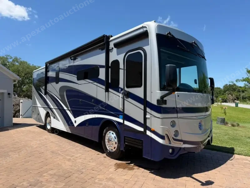 2023 Holiday Rambler Nautica 33TL Motorhome photo 8
