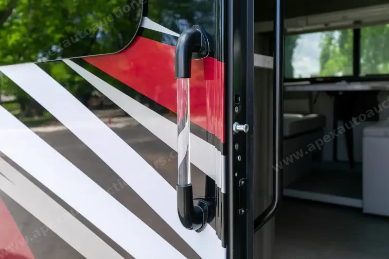 2023 Thor Motor Coach Tiburon 24FB photo 75