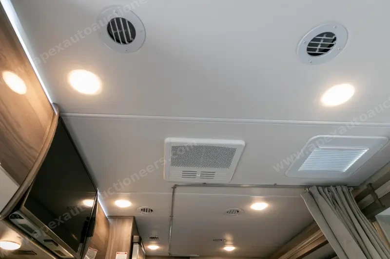 2023 Thor Motor Coach Tiburon 24FB photo 147