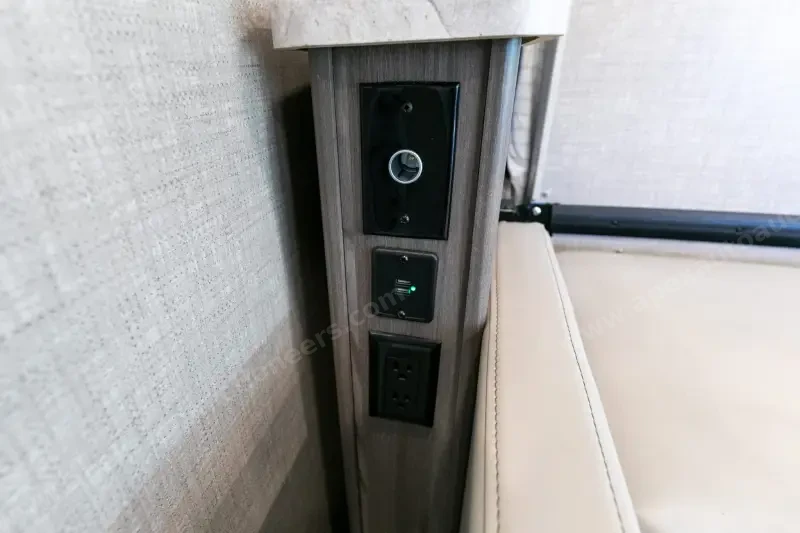 2023 Thor Motor Coach Tiburon 24FB photo 126