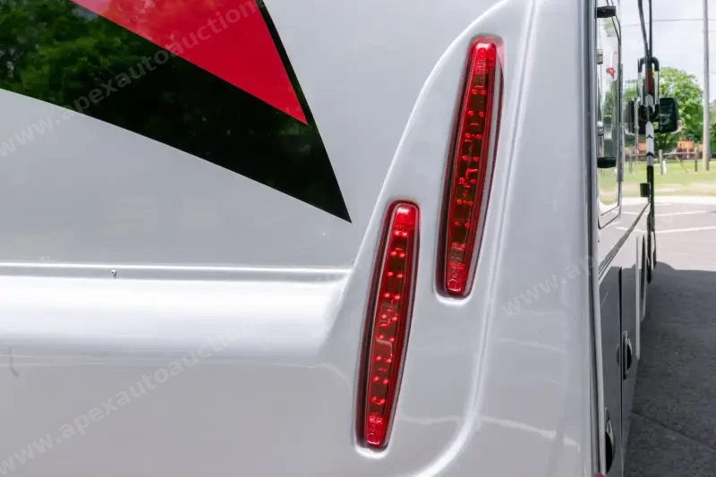 2023 Thor Motor Coach Tiburon 24FB photo 21