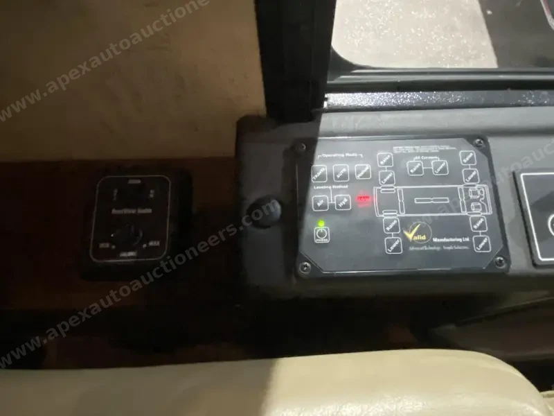 2011 American Coach Heritage 45B photo 47