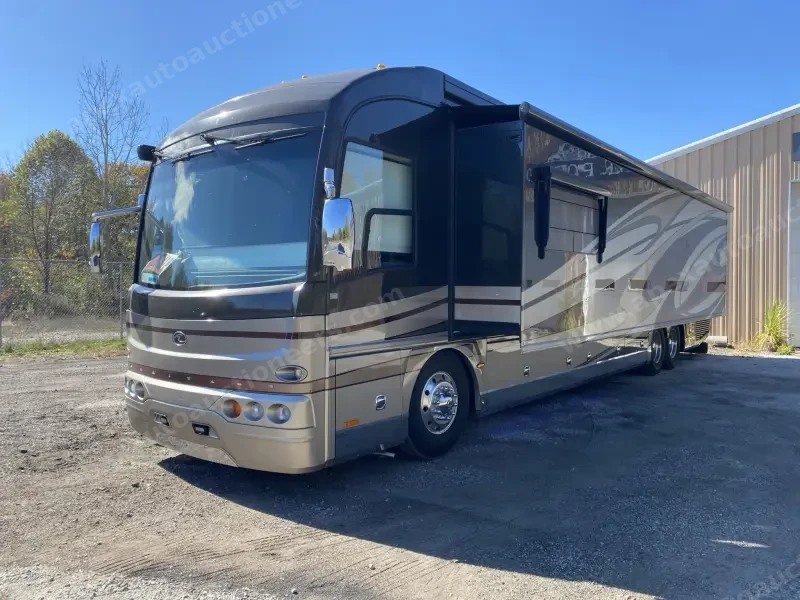 2011 American Coach Heritage 45B photo 1
