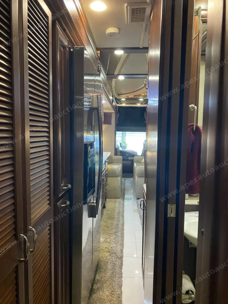 2011 American Coach Heritage 45B photo 141