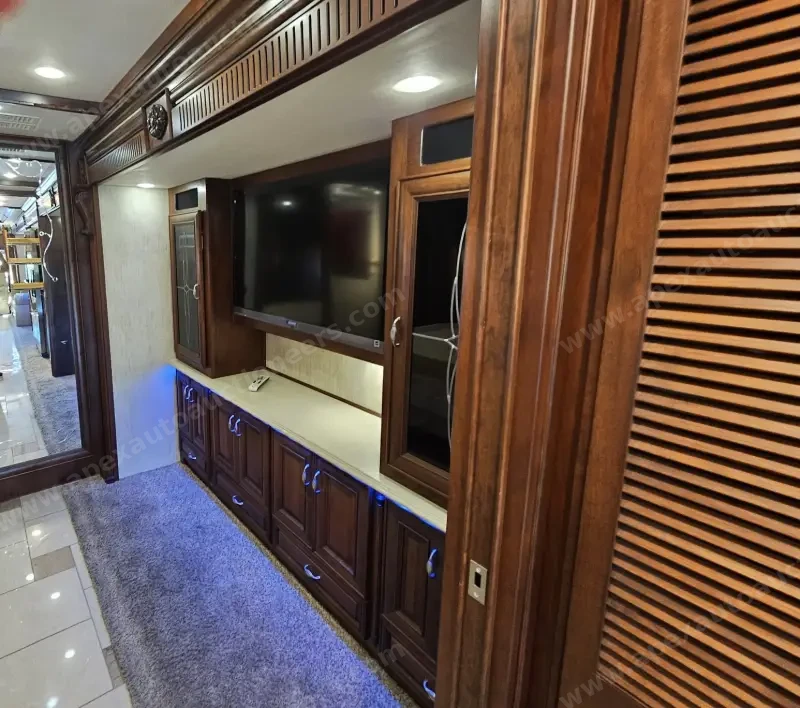 2011 American Coach Heritage 45B photo 75