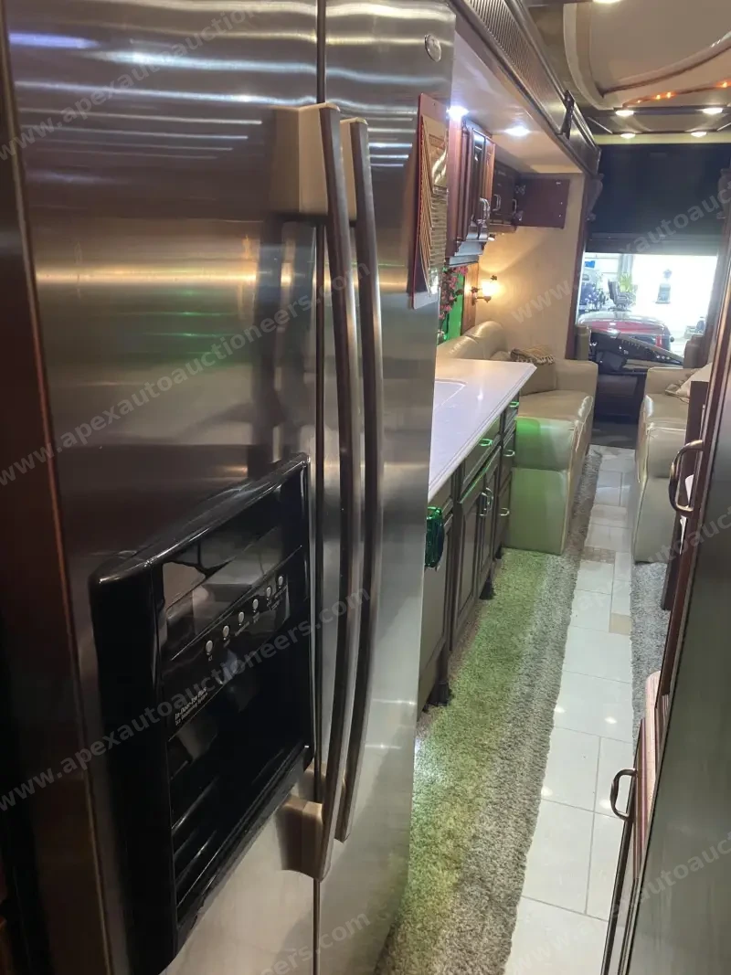 2011 American Coach Heritage 45B photo 142