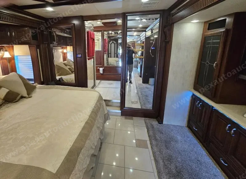 2011 American Coach Heritage 45B photo 77