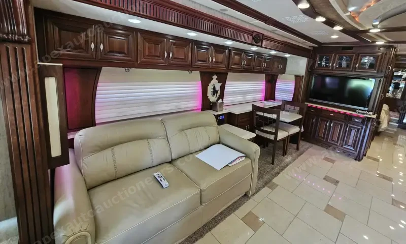 2011 American Coach Heritage 45B photo 63