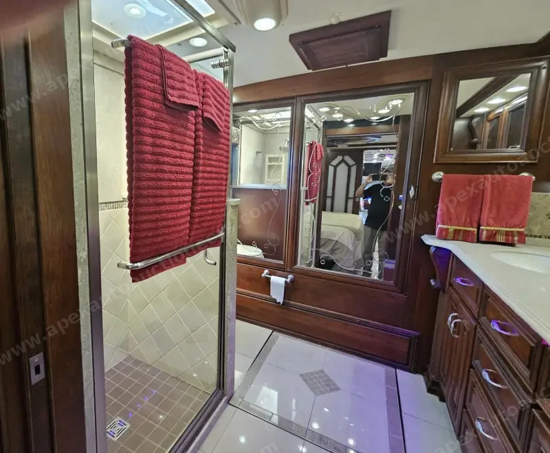 2011 American Coach Heritage 45B photo 82