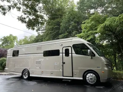 2012 Monaco Coach Vesta