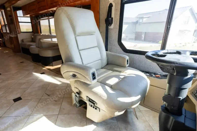 2010 Monaco Diplomat 42SQK photo 113