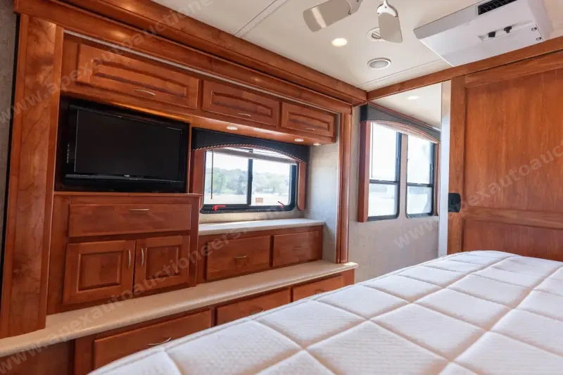 2010 Monaco Diplomat 42SQK photo 161
