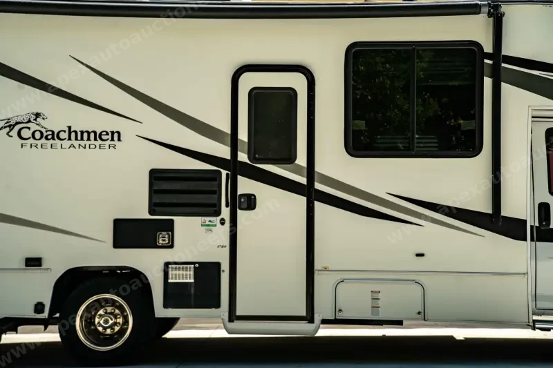 2021 Coachmen Freelander 27QB photo 20