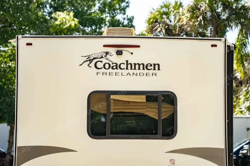 2021 Coachmen Freelander 27QB photo 15