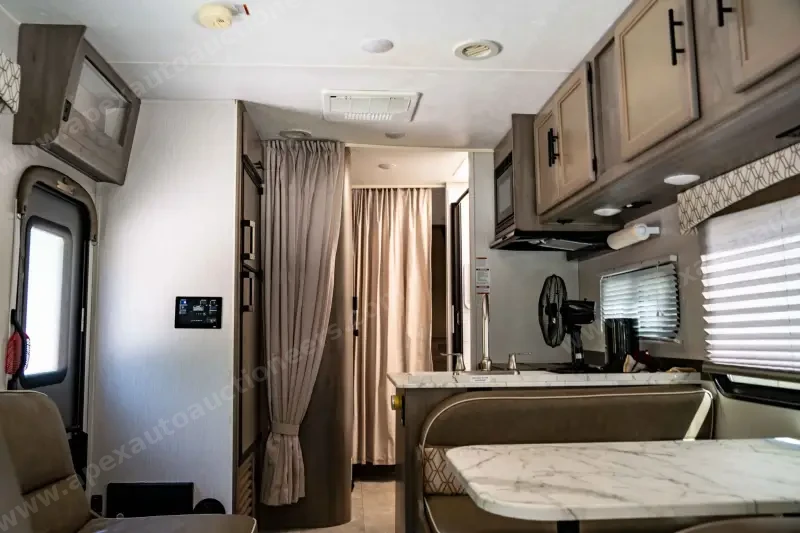 2021 Coachmen Freelander 27QB photo 47