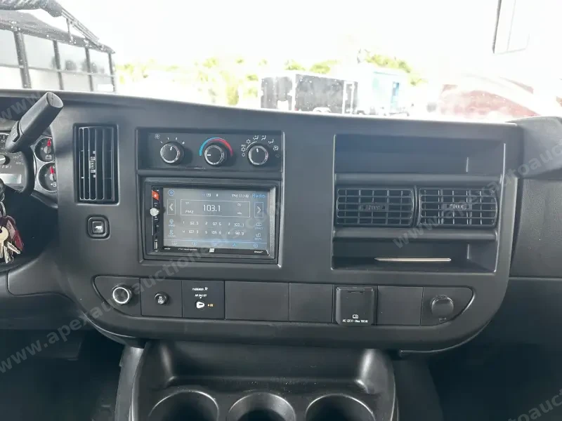 2021 Coachmen Freelander 27QB photo 40