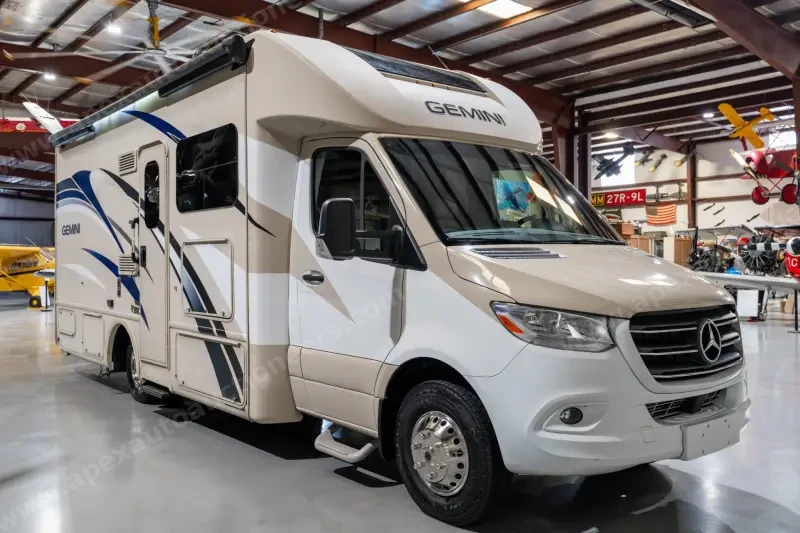 2020 Thor Motor Coach Gemini 24SX photo 1