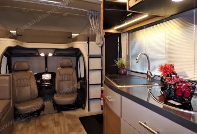 2017 Winnebago Navion 24G photo 29