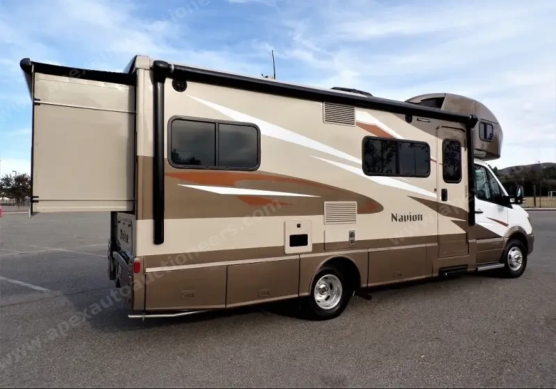 2017 Winnebago Navion 24G photo 28
