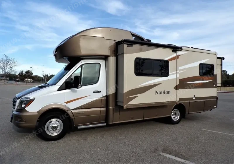 2017 Winnebago Navion 24G photo 1
