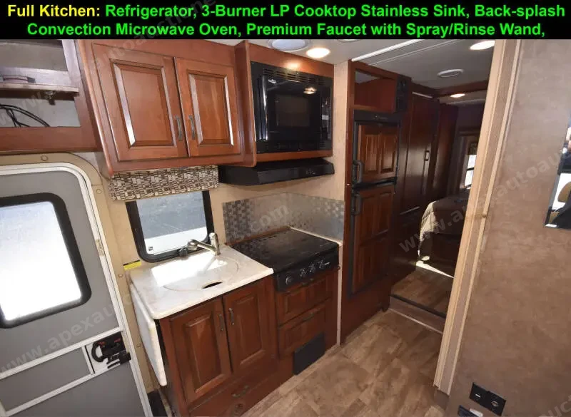 2017 Forest River Sunseeker 2400R photo 28