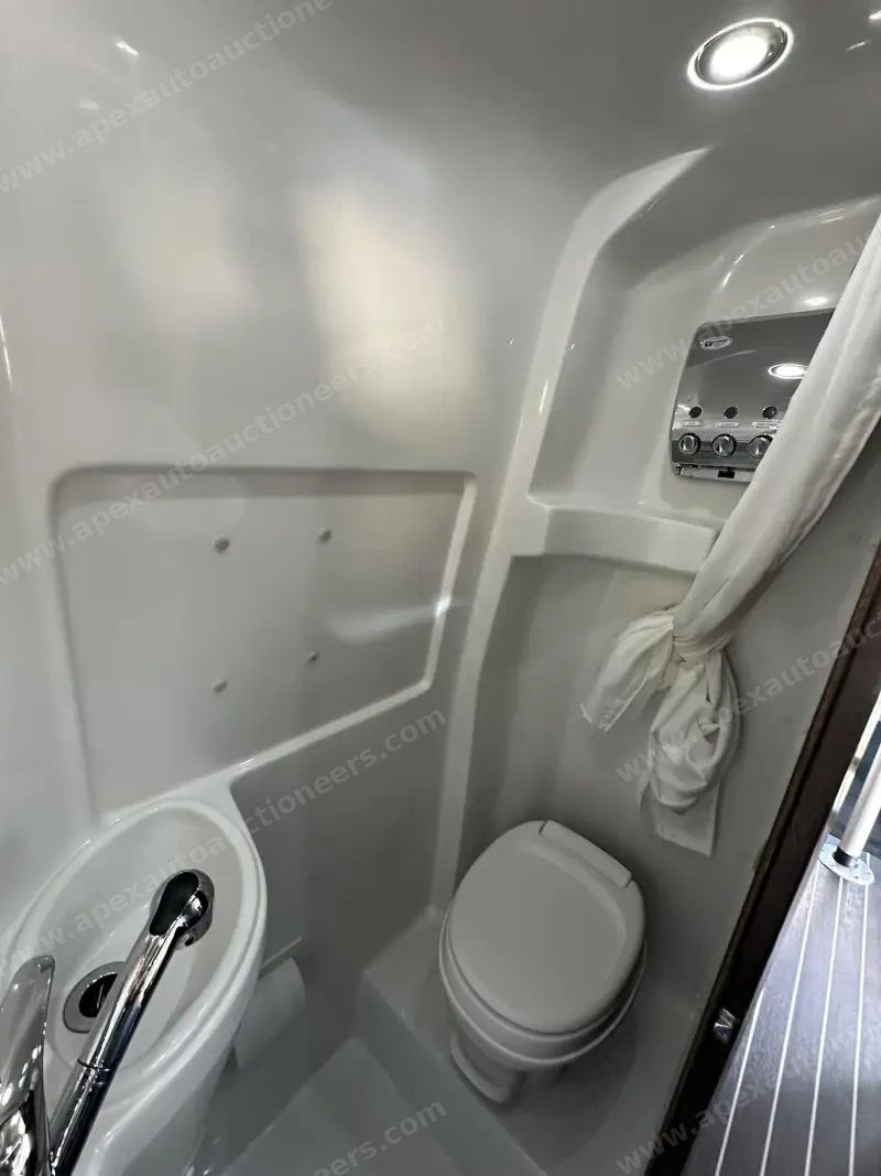 2016 Airstream Interstate EXT Grand Tour Series photo 22