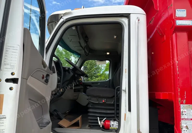 2021 Peterbilt 567 Quad-Axle Dump Truck photo 60
