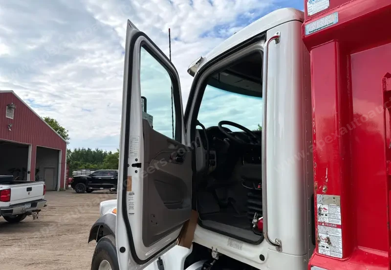 2021 Peterbilt 567 Quad-Axle Dump Truck photo 56