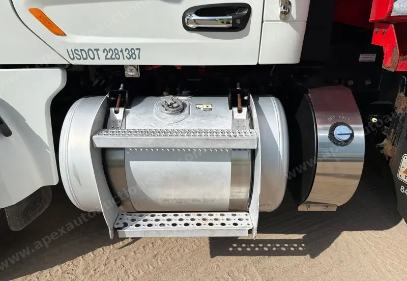 2021 Peterbilt 567 Quad-Axle Dump Truck photo 33
