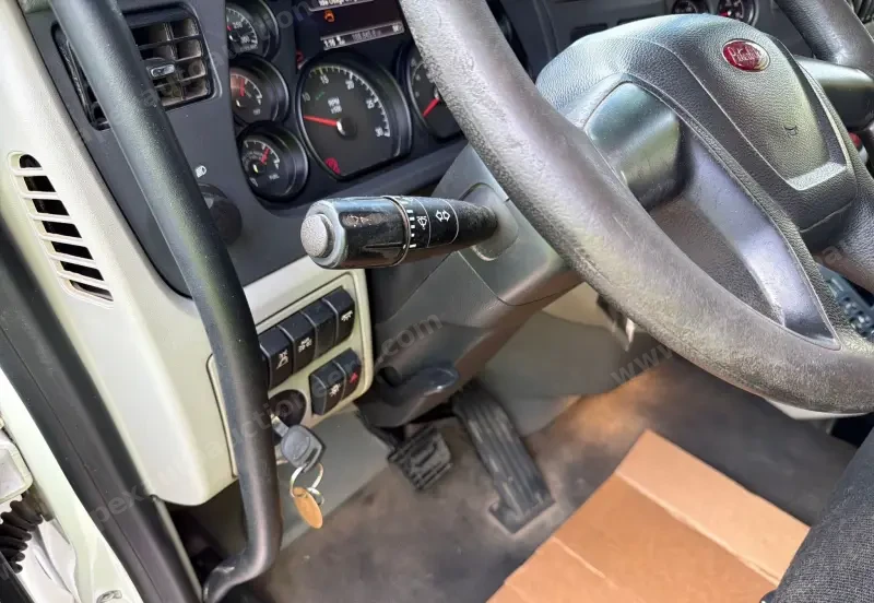 2021 Peterbilt 567 Quad-Axle Dump Truck photo 66
