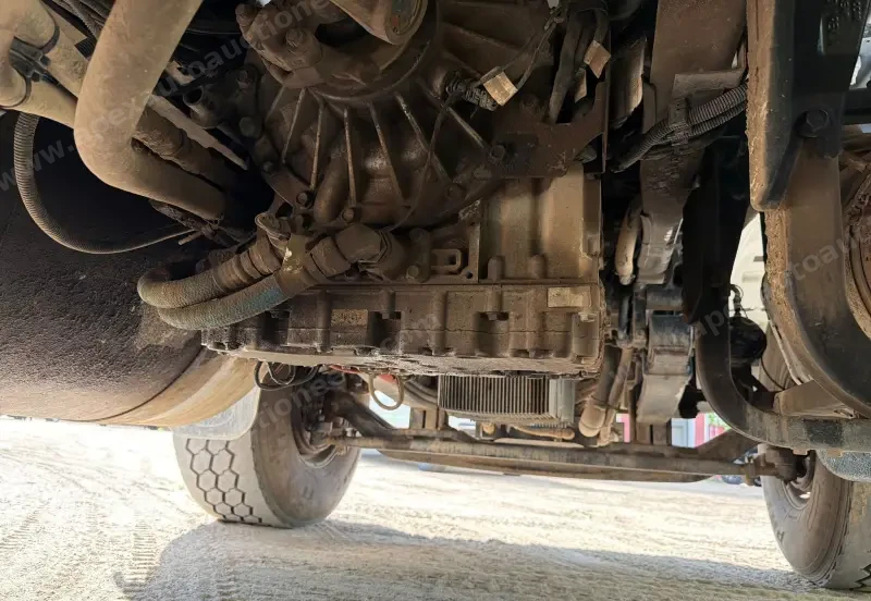 2021 Peterbilt 567 Quad-Axle Dump Truck photo 16