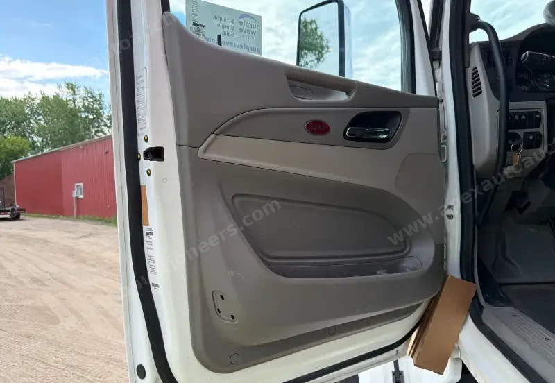 2021 Peterbilt 567 Quad-Axle Dump Truck photo 57